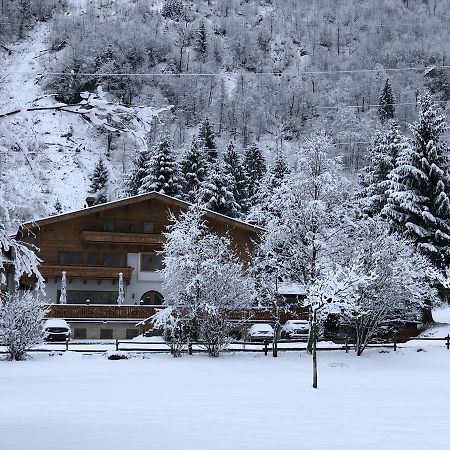 Hotel Kuenstleralm Kaprun Eksteriør billede