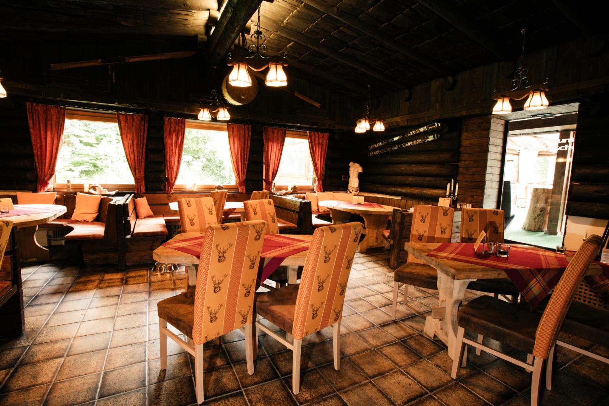 Hotel Kuenstleralm Kaprun Eksteriør billede