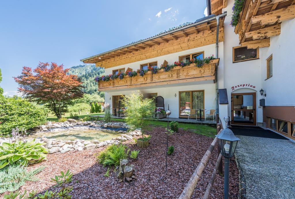 Hotel Kuenstleralm Kaprun Eksteriør billede