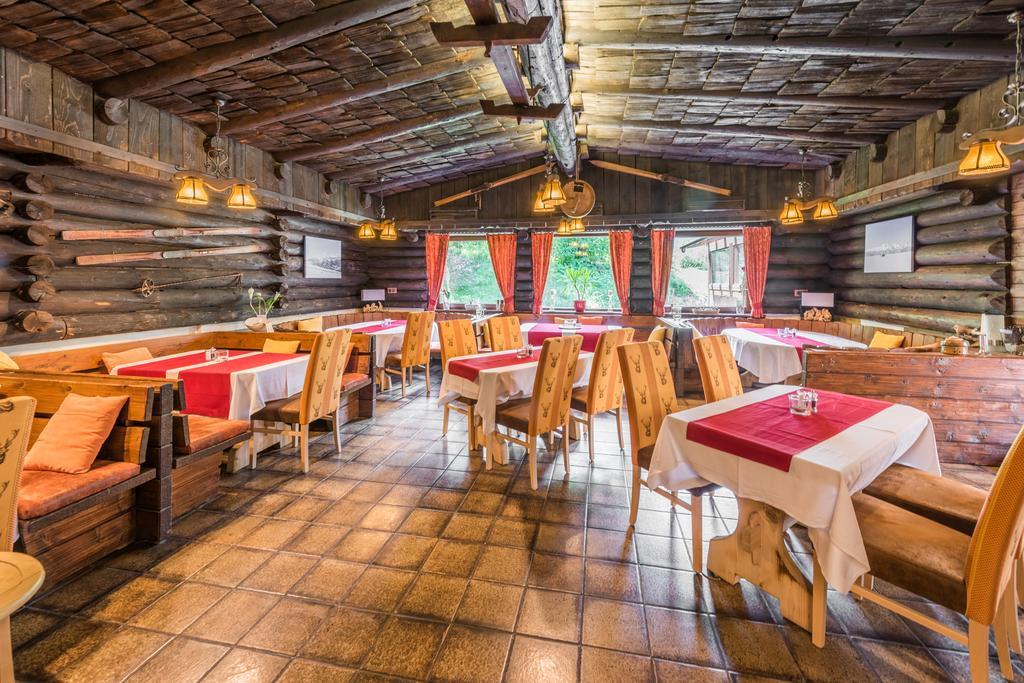 Hotel Kuenstleralm Kaprun Eksteriør billede