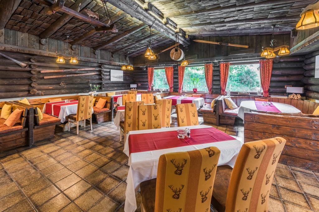 Hotel Kuenstleralm Kaprun Eksteriør billede