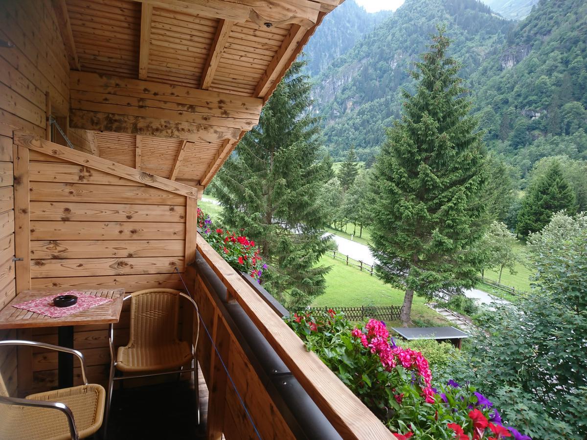 Hotel Kuenstleralm Kaprun Eksteriør billede